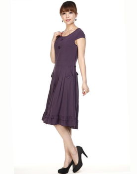 夏日優雅新風尚 中老年媽媽大碼連衣裙選購與穿搭指南